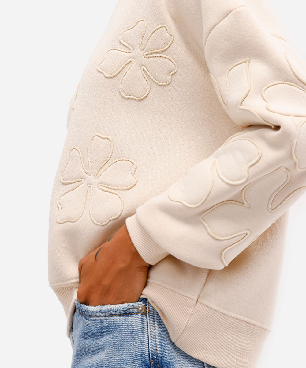 blusão oversized feminino de moletom felpado floral bege