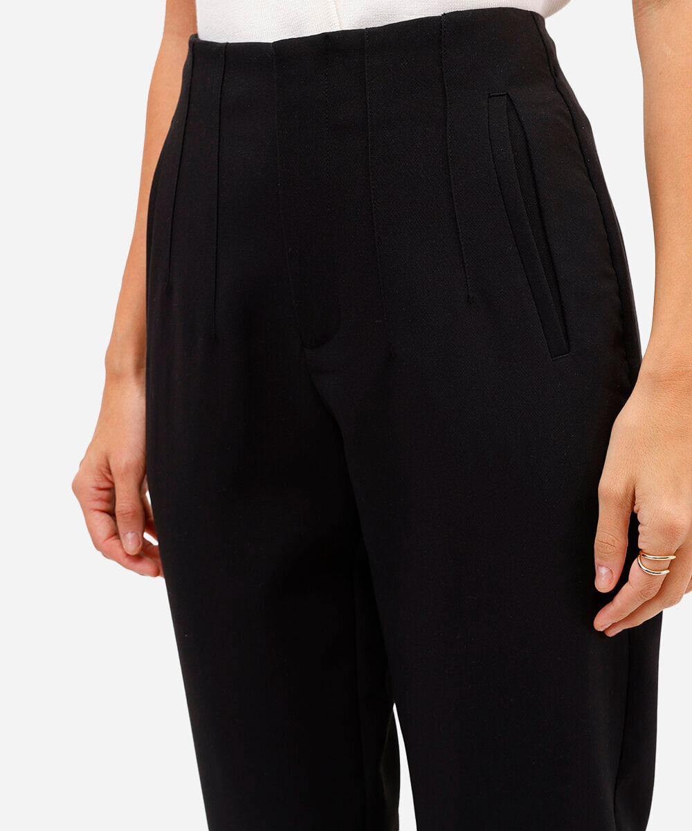 calça de alfaiataria feminina com pences preta