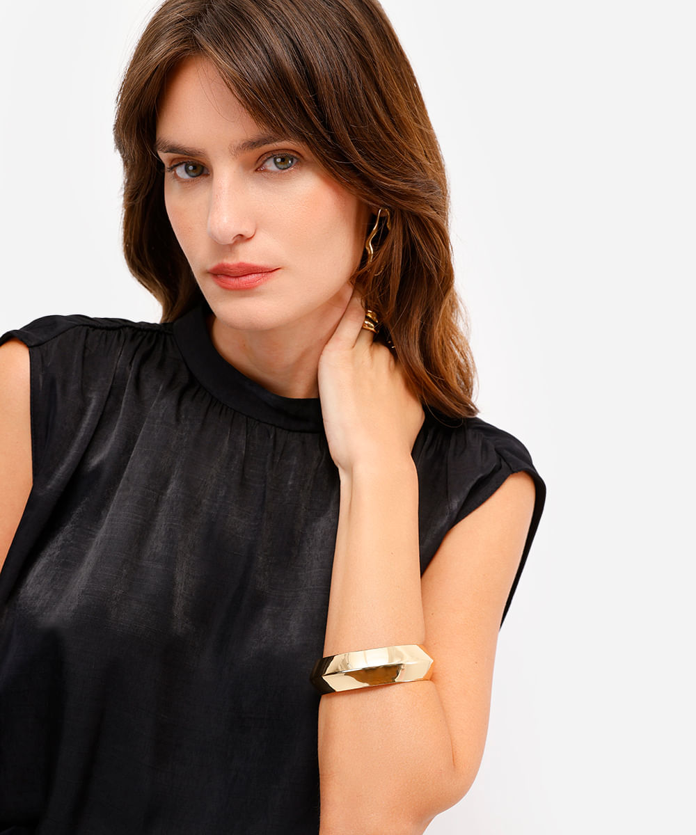 blusa feminina decote redondo franzida preta