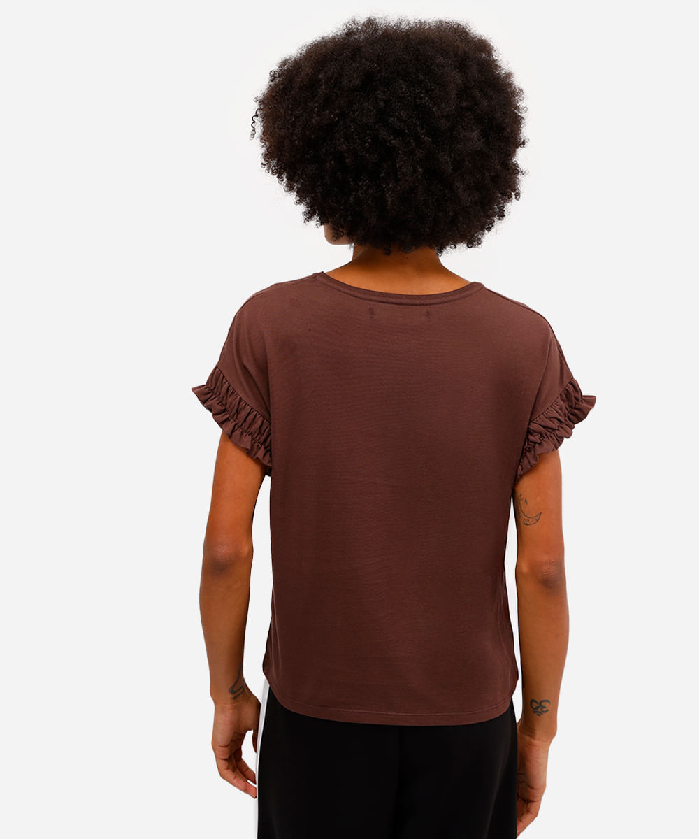camiseta feminina de algodão manga curta com fru fru marrom