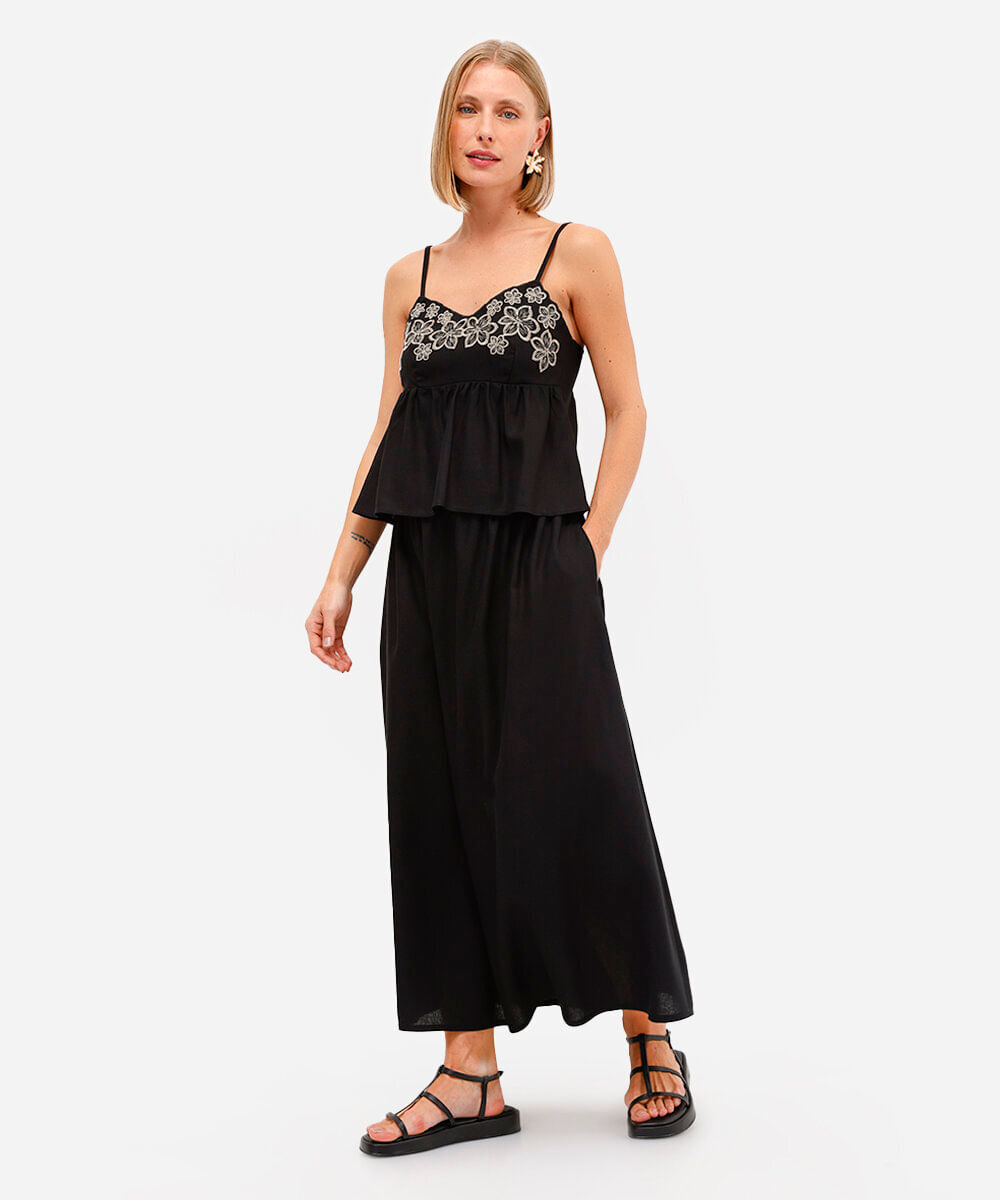 bata feminina com linho bordado floral preta