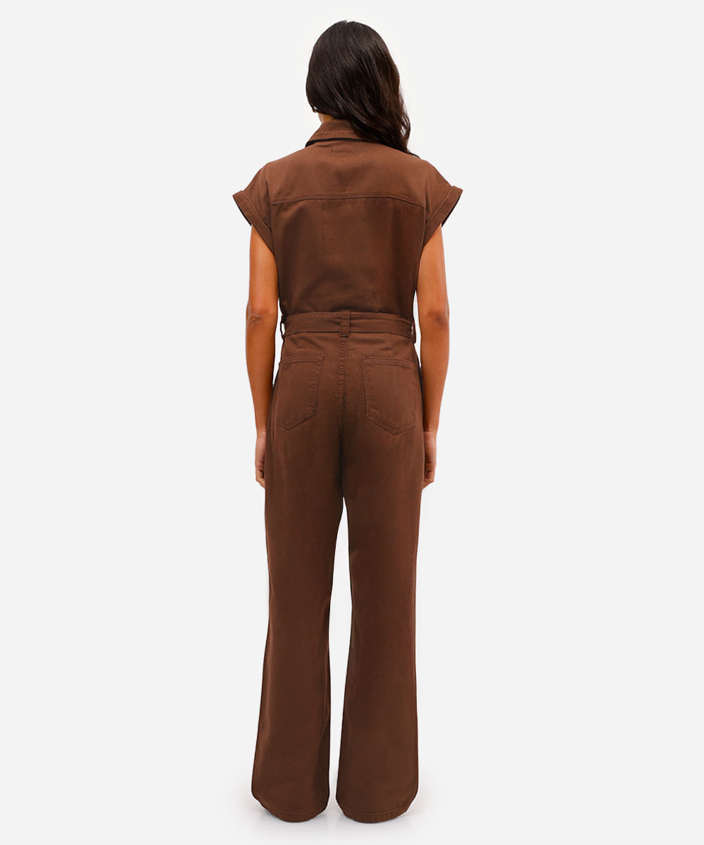 macacão feminino de sarja manga curta com cinto marrom