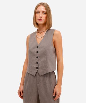 colete feminino de alfaiataria marrom