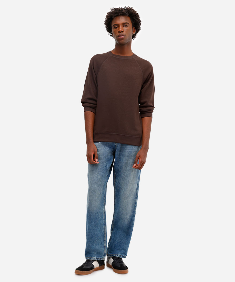 suéter básico masculino manga longa texturizado marrom