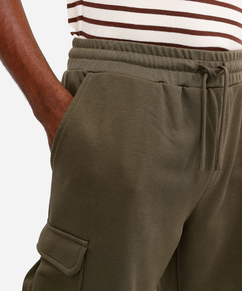 bermuda cargo masculina de moletom verde