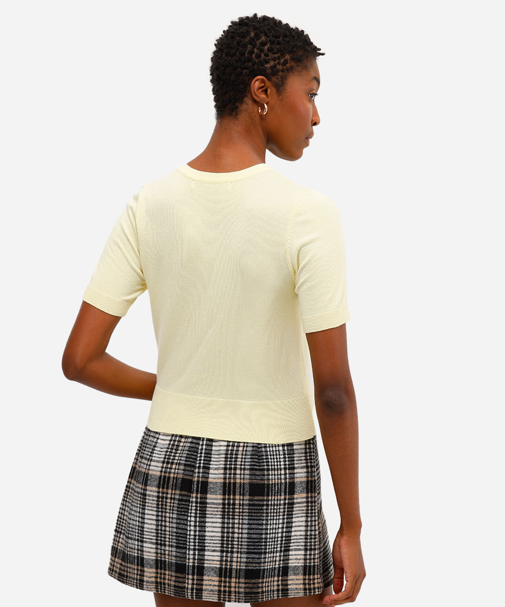 blusa feminina de tricot com botões amarela