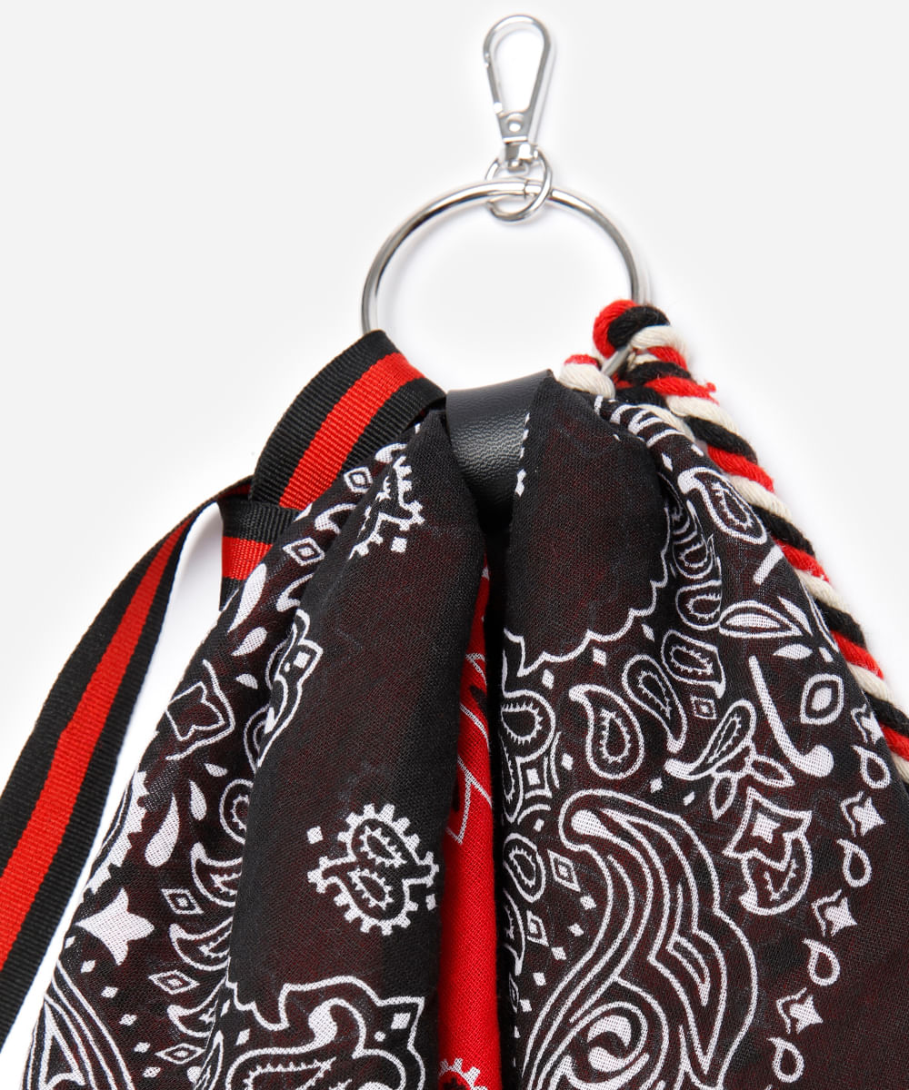 chaveiro bag charm lenço paisley rita lazzarotti preto