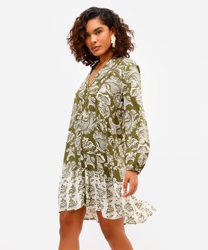 vestido chemise feminino de viscose com recorte paisley verde