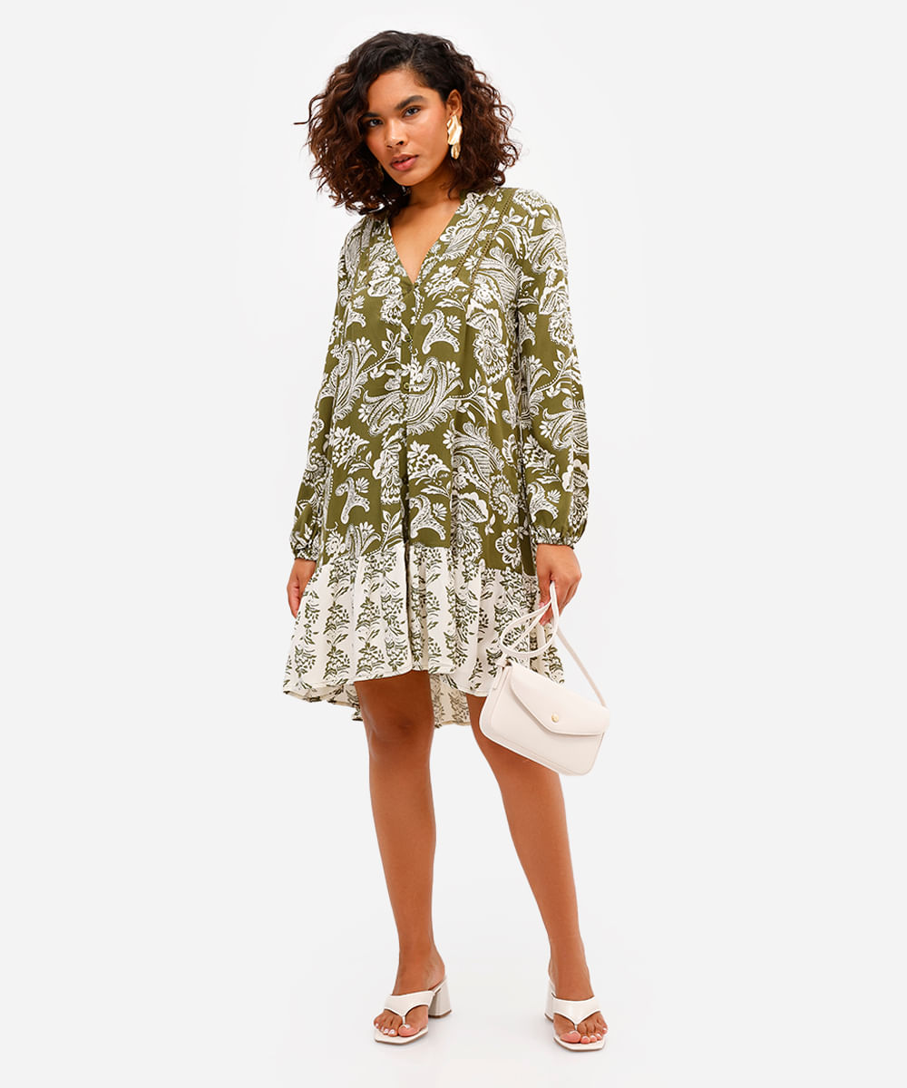 vestido chemise feminino de viscose com recorte paisley verde