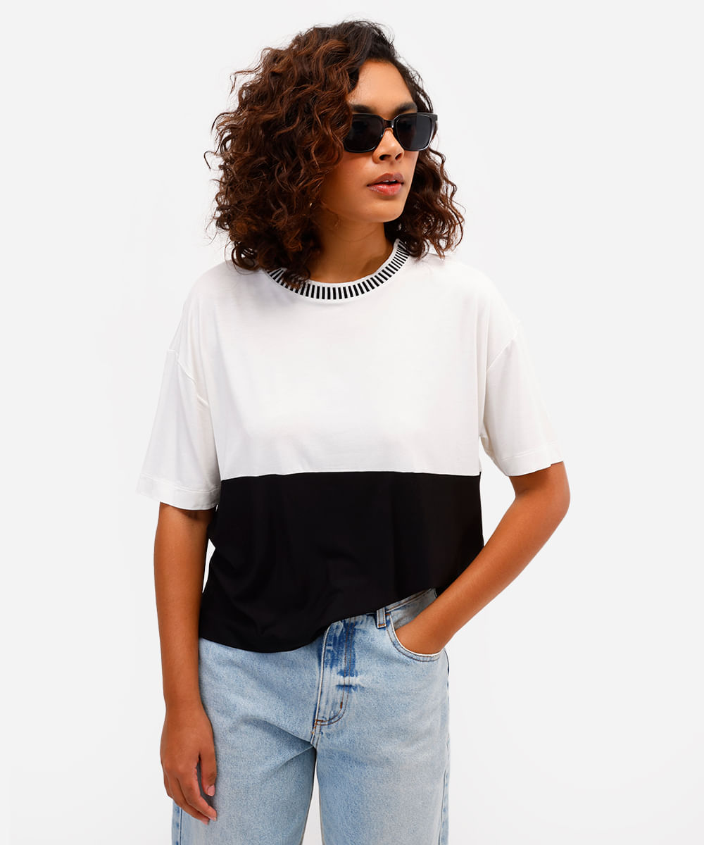 cropped feminino de viscose com recorte preta