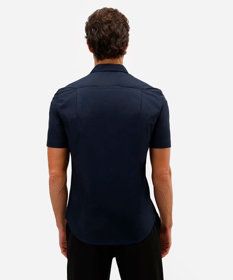 camisa manga curta com bolso azul