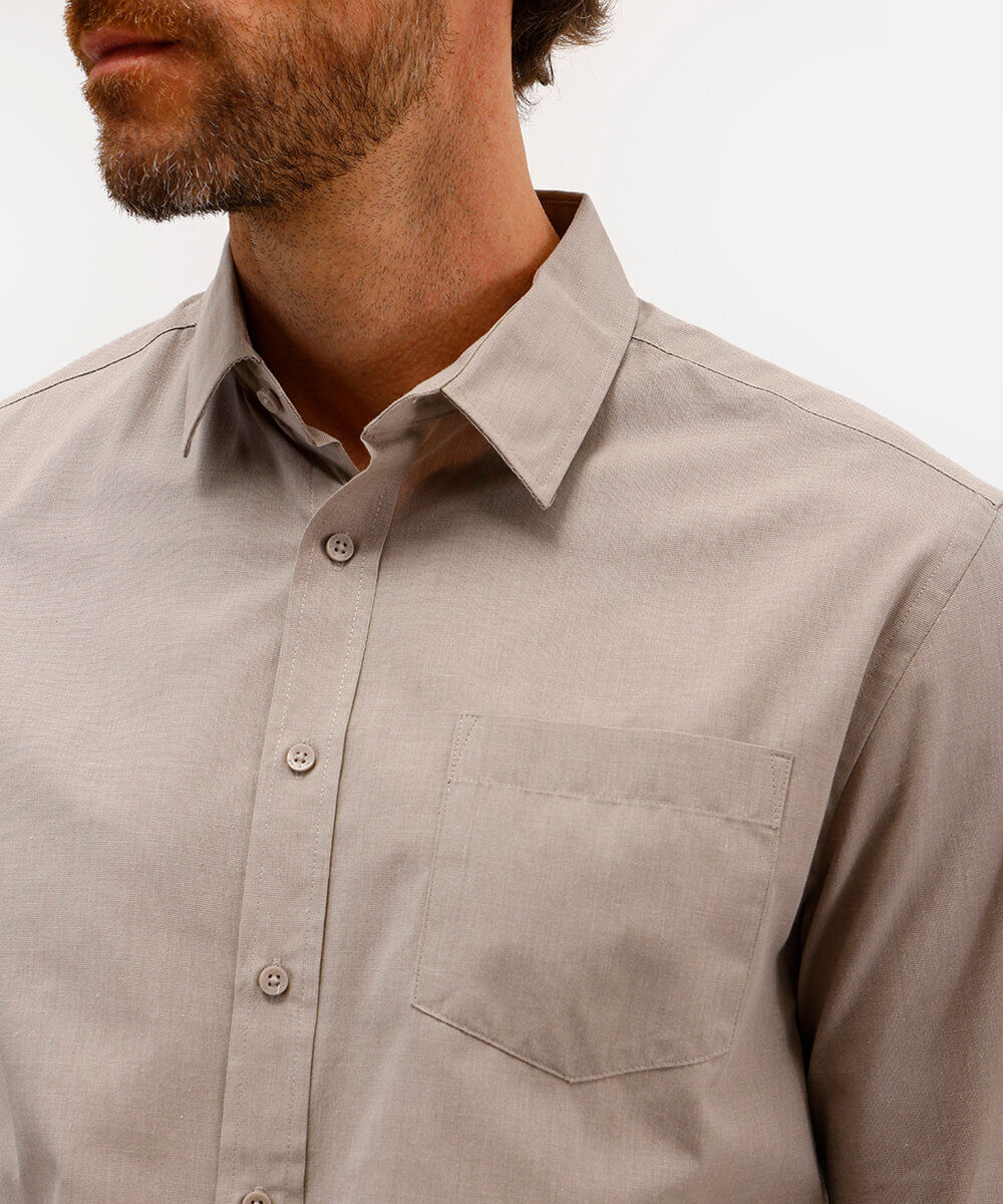 camisa comfort manga longa bege