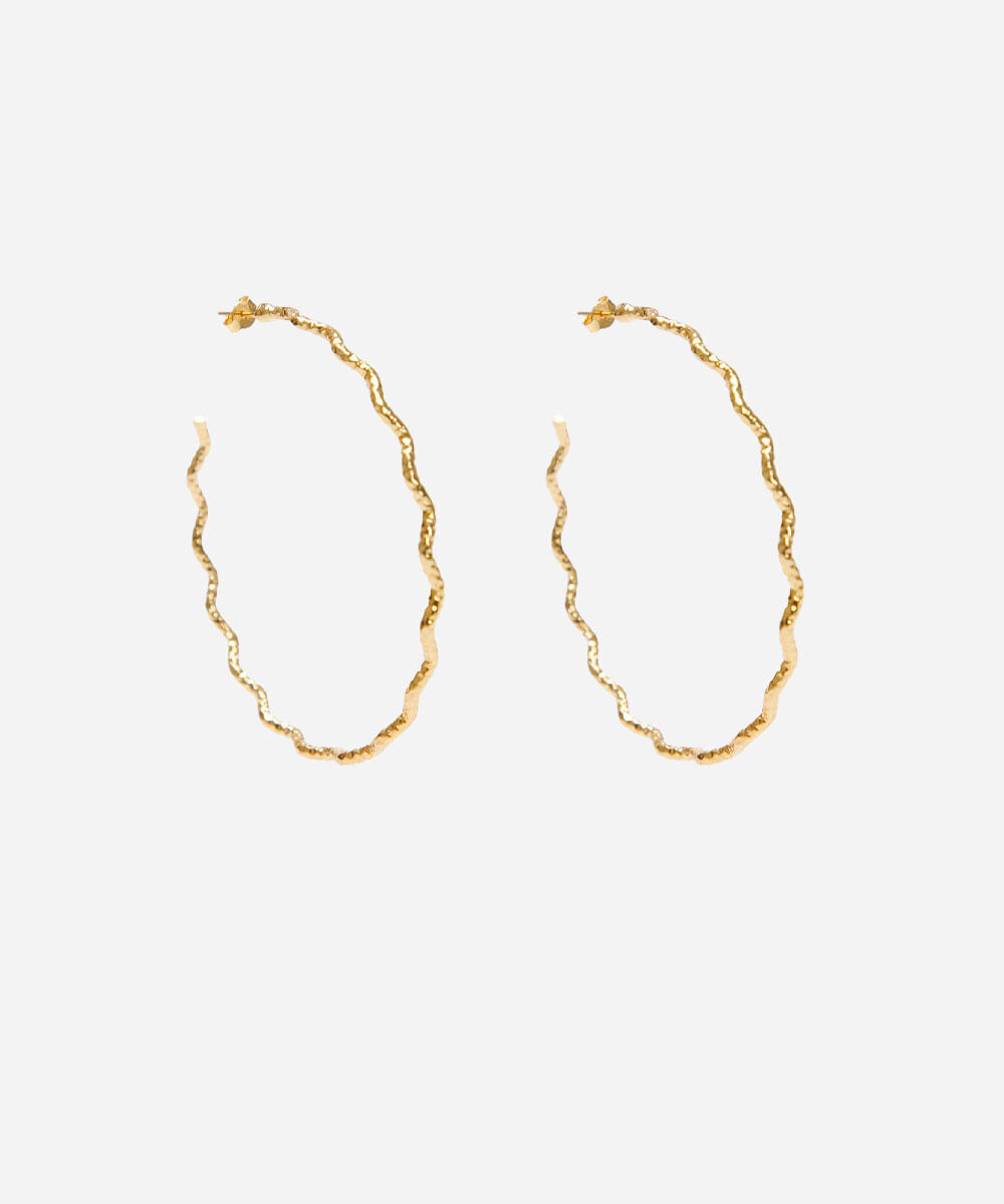 brinco argola delicada torcida dourado