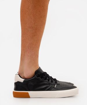 sapatênis masculino com recortes preto