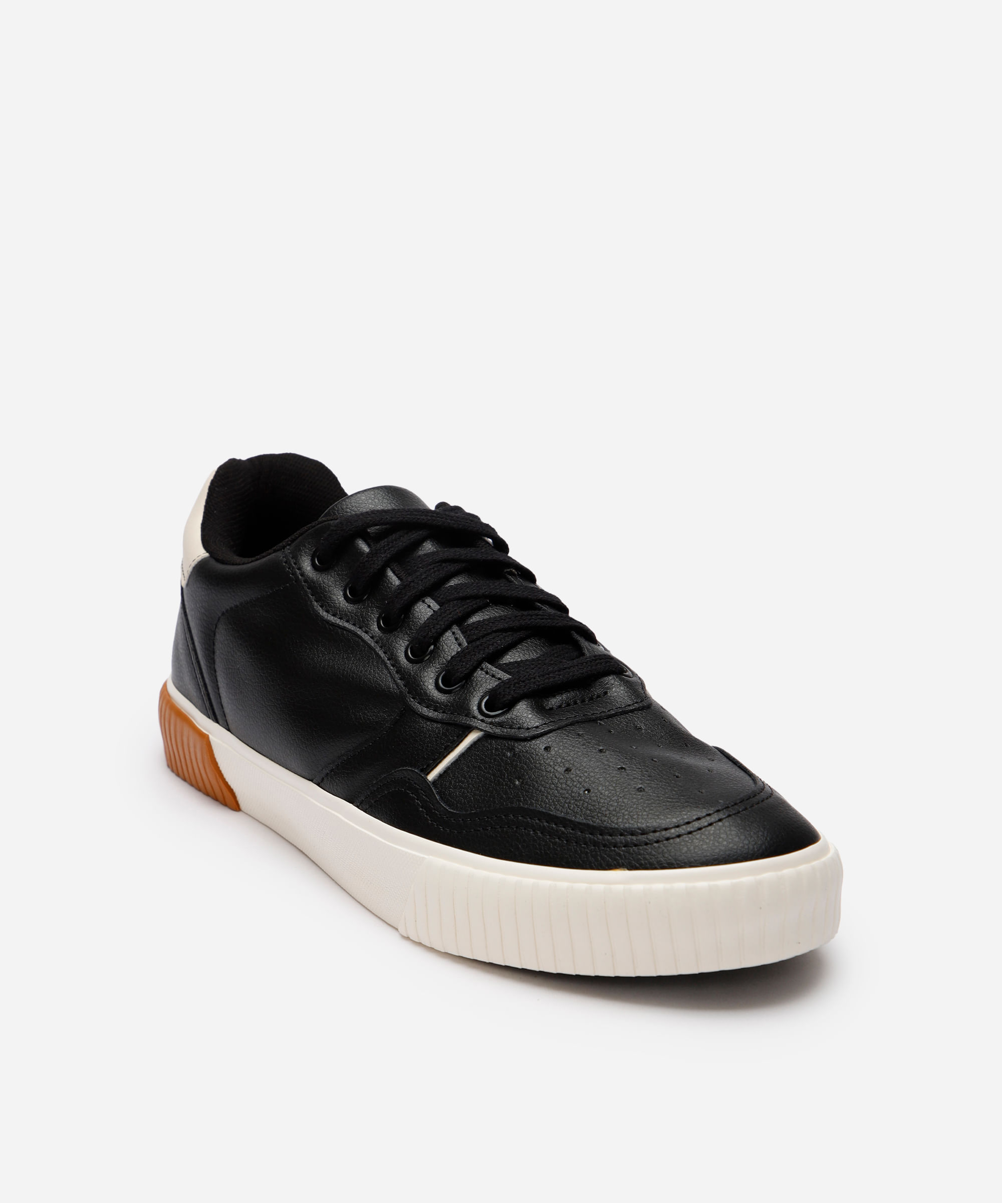 sapatênis masculino com recortes preto