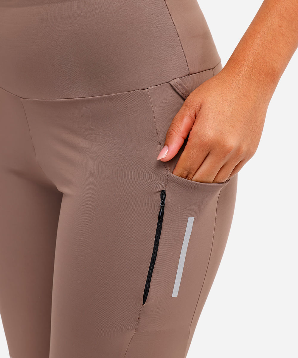 calça legging feminina esportiva com refletivo marrom