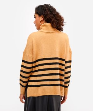 suéter oversized feminino de tricot gola alta listrada marrom