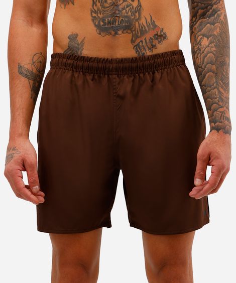 bermuda esportiva masculina com bolsos marrom
