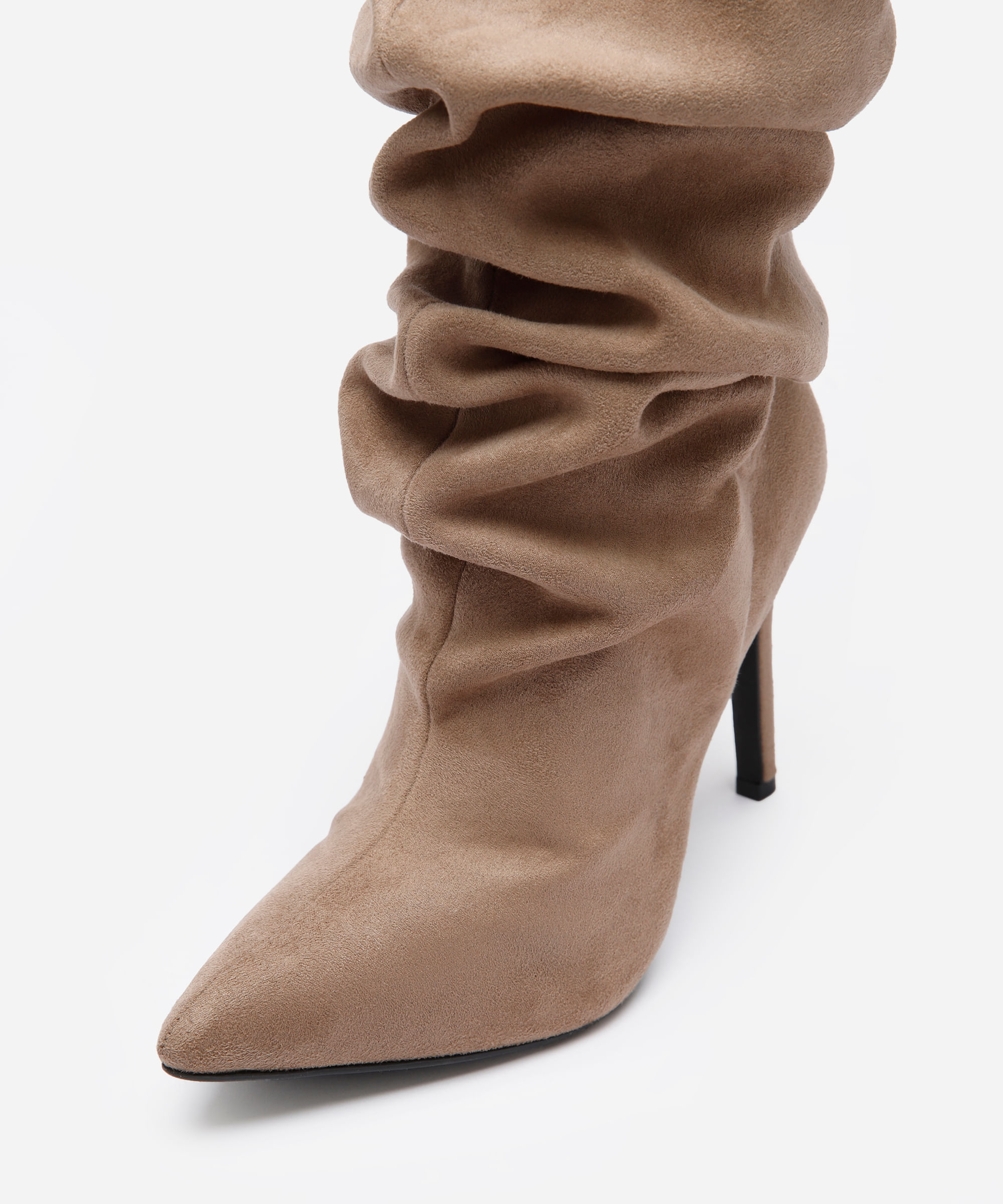 bota cano alto franzida daniel ueda oneself bege
