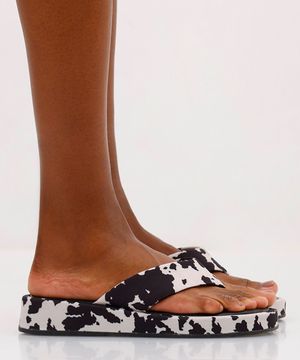 sandália flatform de dedo tira grossa animal print mindset preta