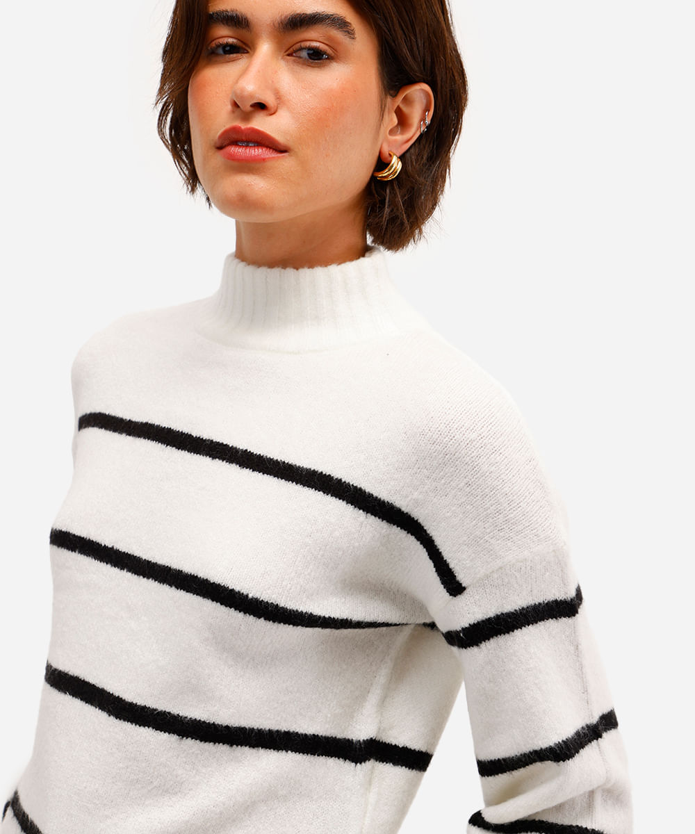 suéter básico feminino de tricot  gola alta listrado off white
