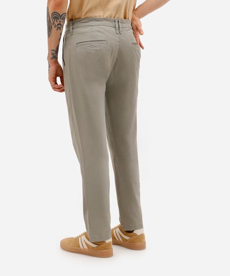 calça chino carrot de sarja masculina verde