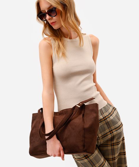 regata feminina de tricot decote redondo bege