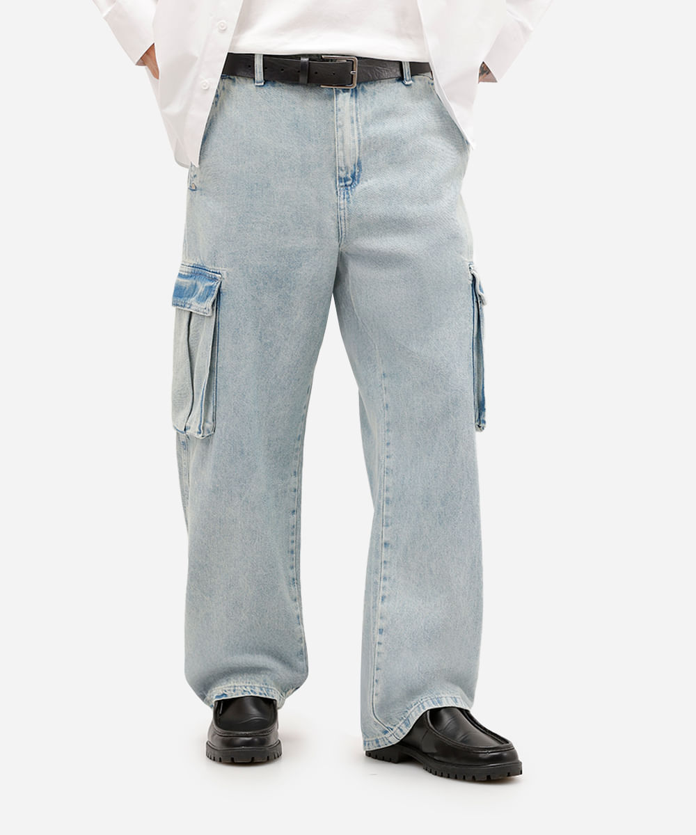 calça wide leg jeans com bolsos cargo azul
