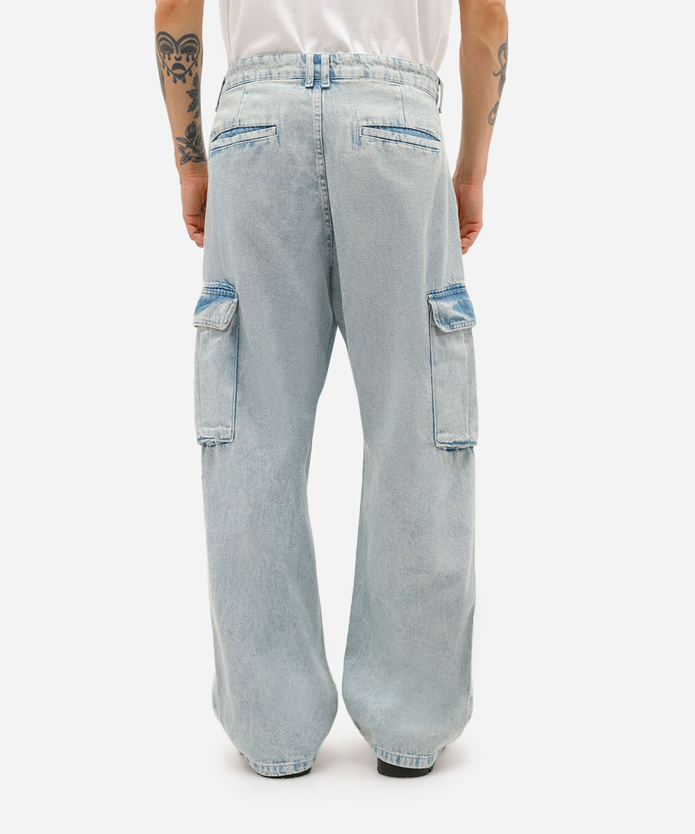 calça wide leg jeans com bolsos cargo azul