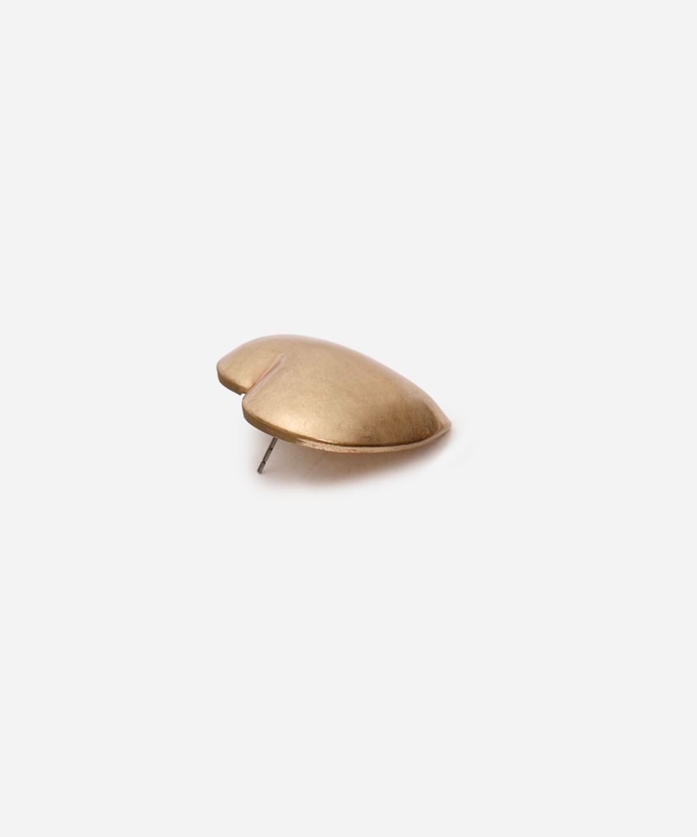 brinco de coração dourado