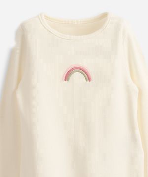 camiseta infantil manga longa arco iris off white
