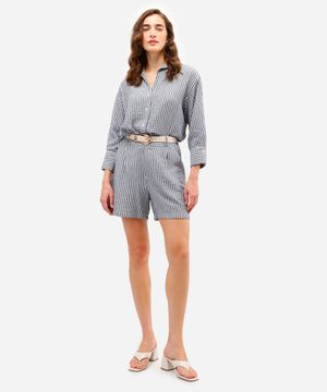 short feminino com linho listrado texturizado azul
