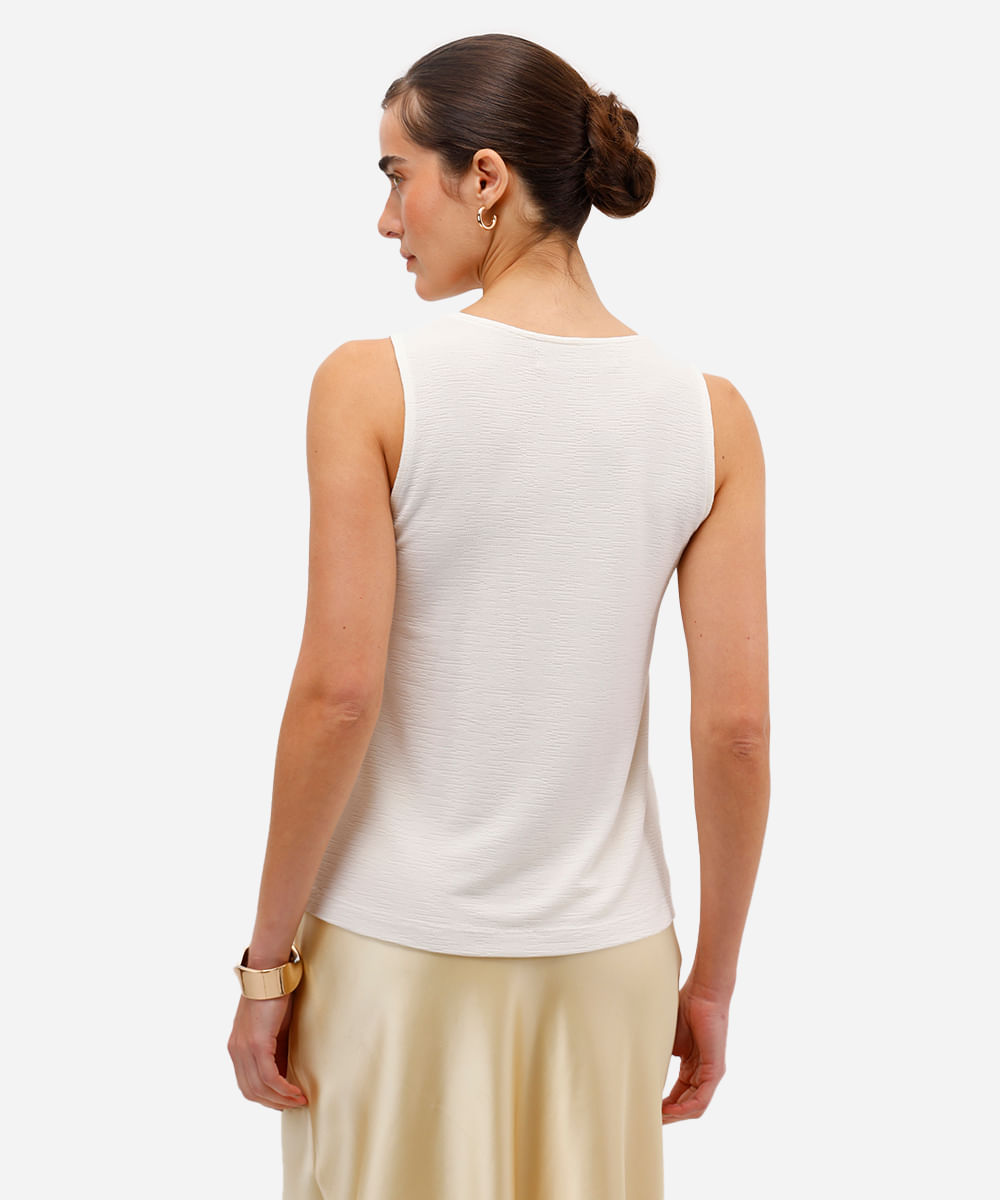 regata feminina decote redondo texturizada off white