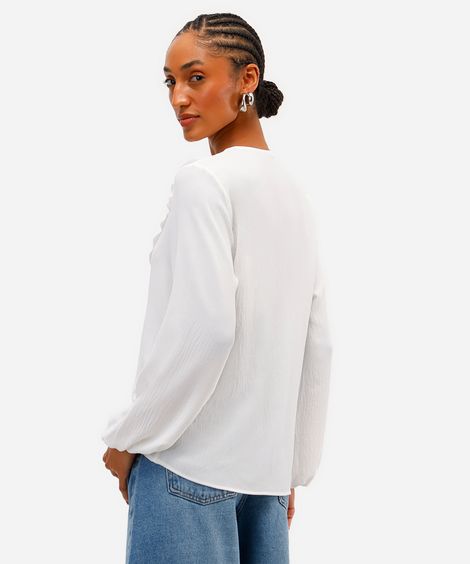 bata feminina manga bufante com babado texturizada off white