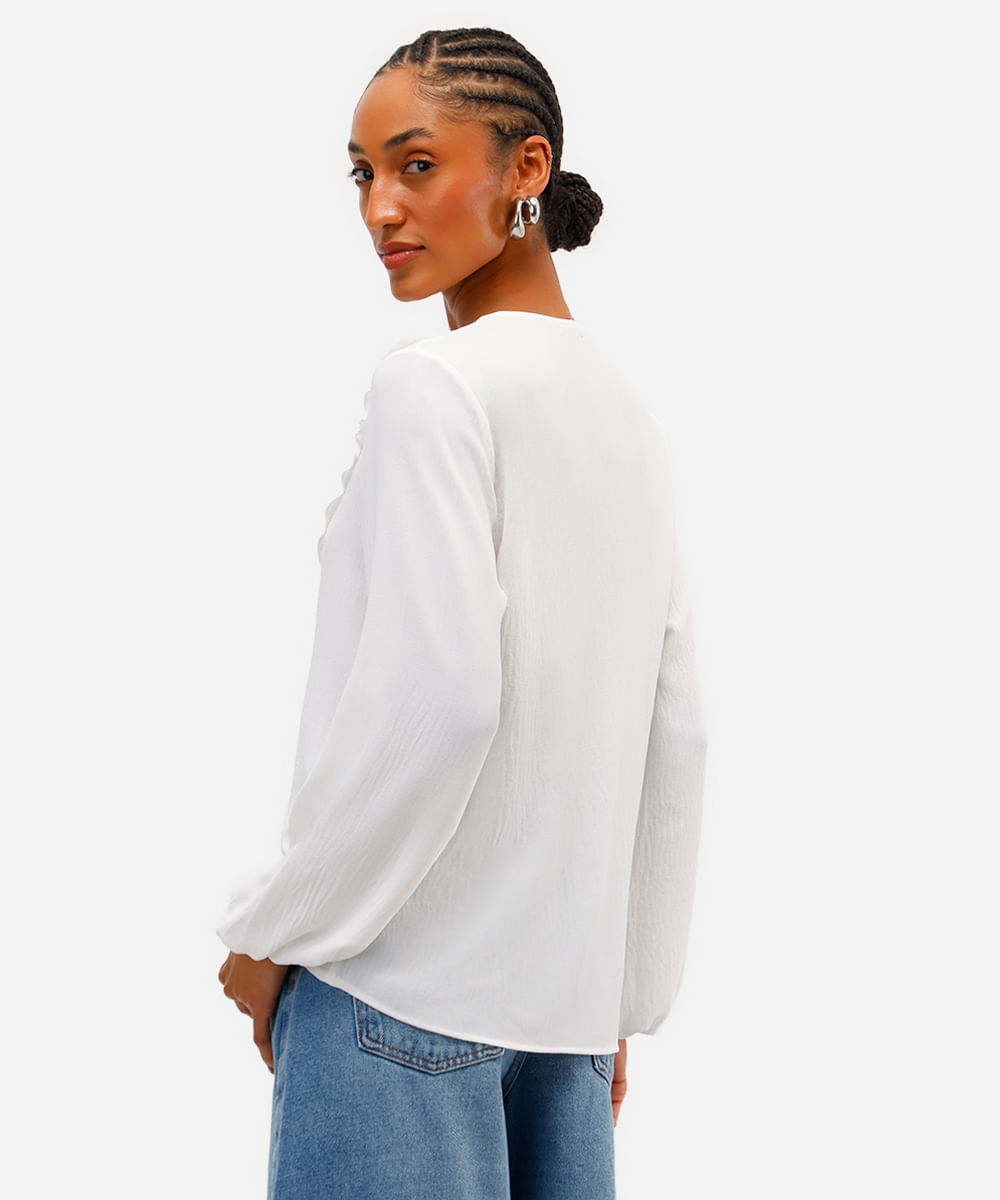 bata feminina manga bufante com babado texturizada off white