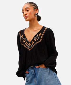 bata feminina de viscose com bordado e lurex preta