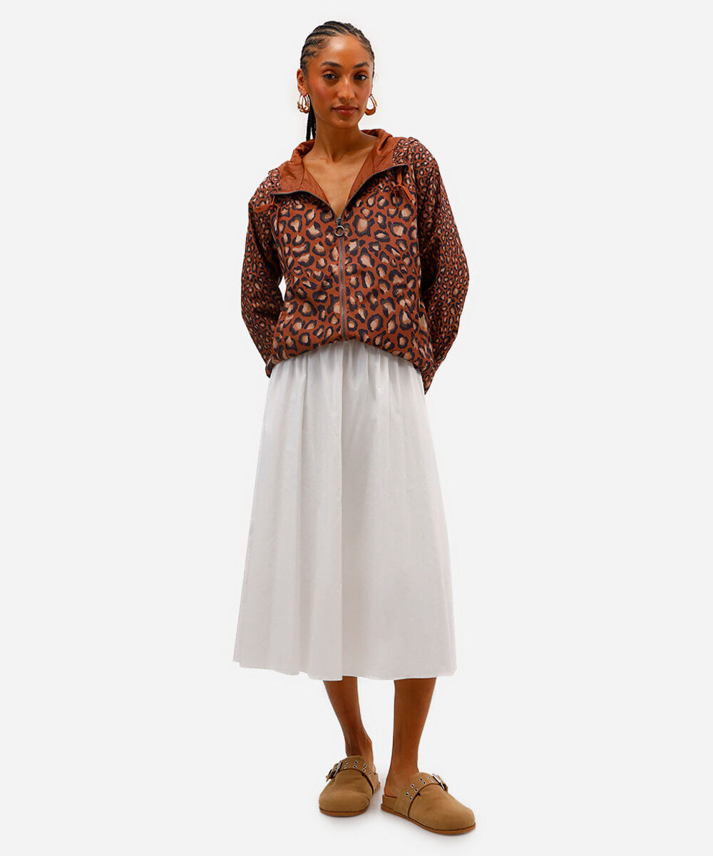 jaqueta corta vento feminina com capuz animal print marrom