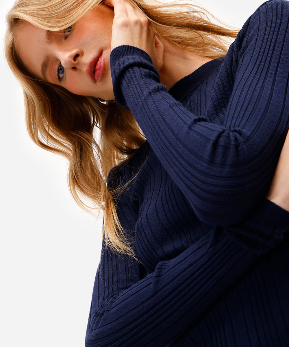 blusa básica feminina de tricot  manga longa canelada azul
