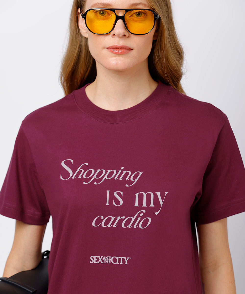 camiseta feminina de algodão shopping is my cardio mindset vinho