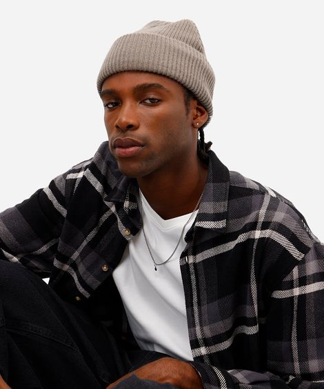 gorro masculino canelado cinza