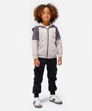 calça jogger infantil de moletom com bolsos cargo preta