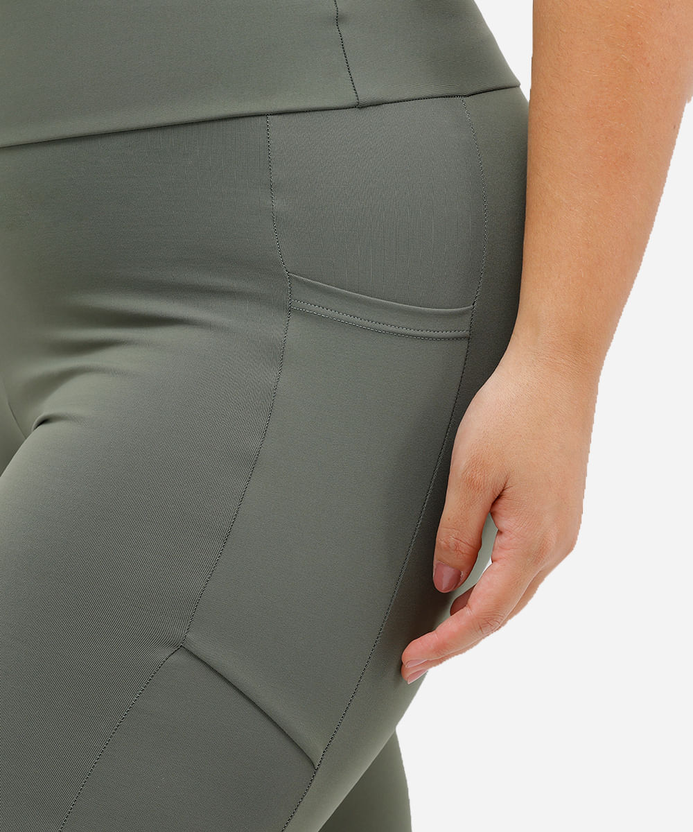 calça legging plus size com bolso esportiva verde