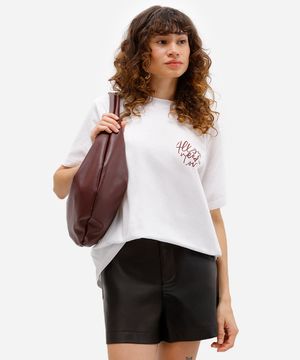 camiseta unissex de algodão texturizada all you need is love the beatles off white
