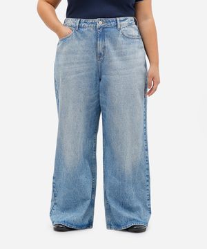 calça jeans plus size super wide leg cintura média azul