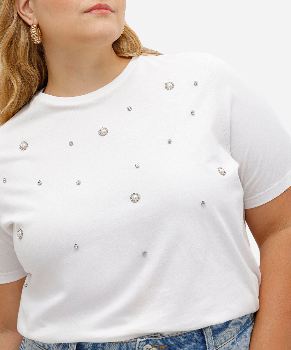 camiseta de algodão manga curta com bordados plus size - off white