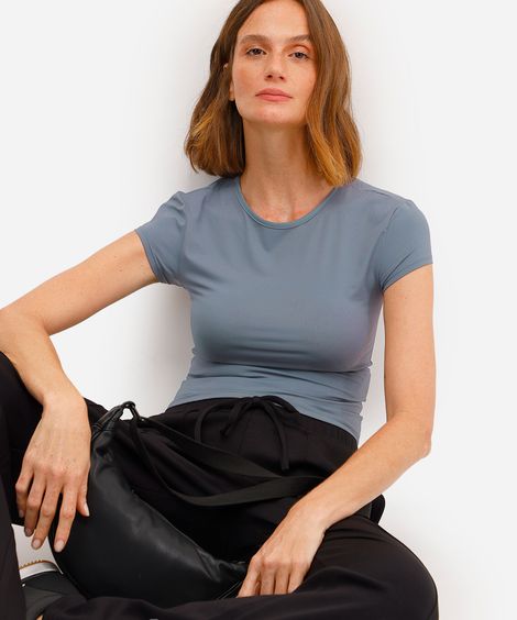 camiseta baby look feminina básica de poliamida cinza