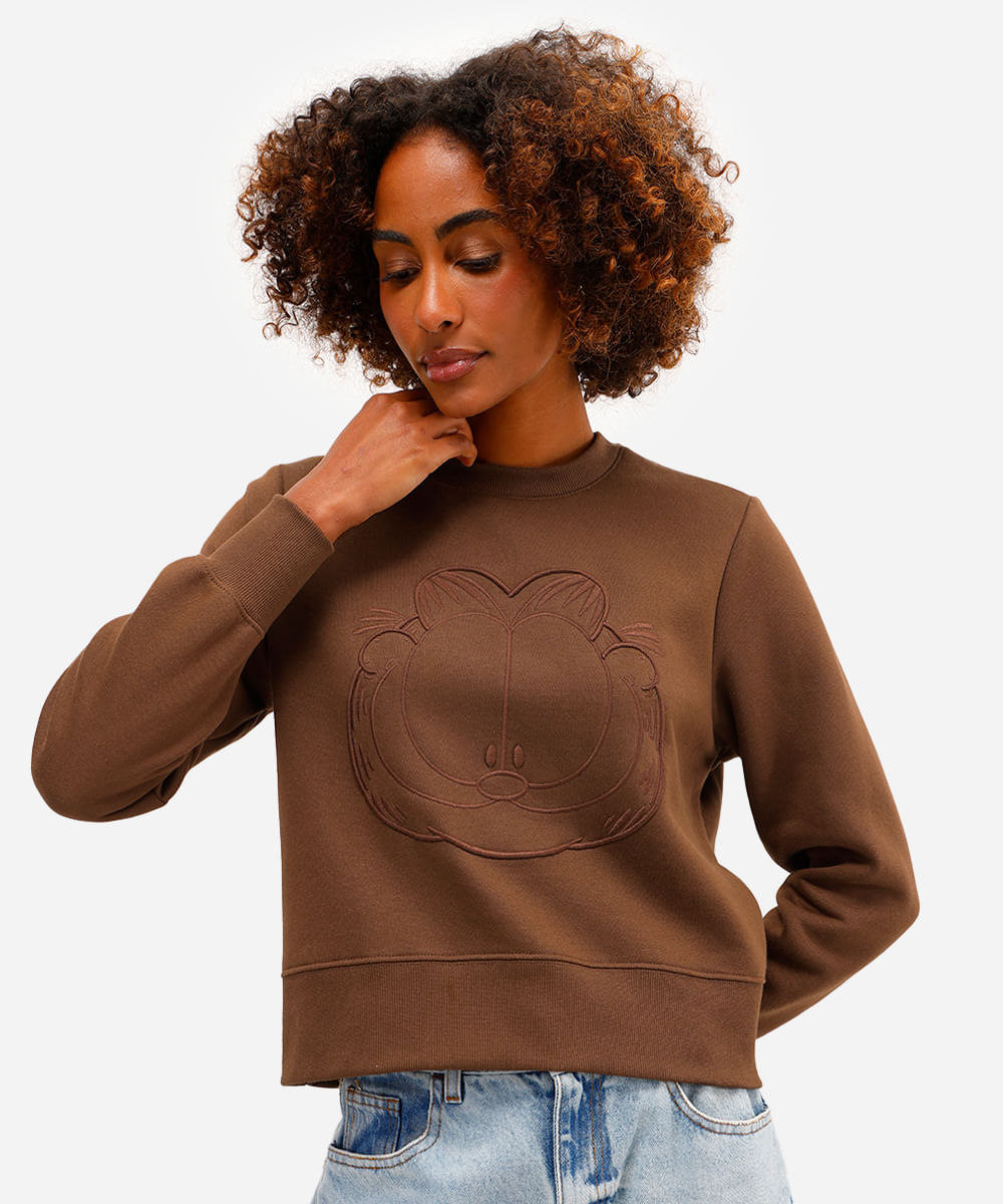 blusão feminino de moletom felpado com bordado garfield marrom