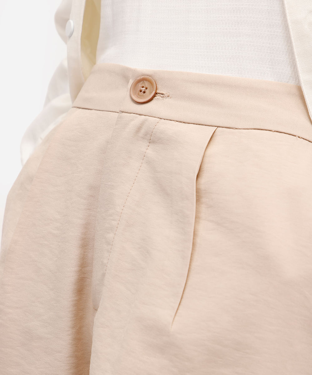 short de alfaiataria feminino de viscose com fendas bege