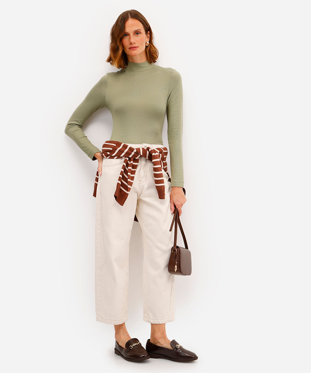 blusa básica alongada gola alta preto - verde mate
