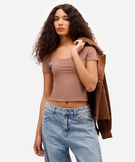 blusa baby look feminina de poliamida básica marrom